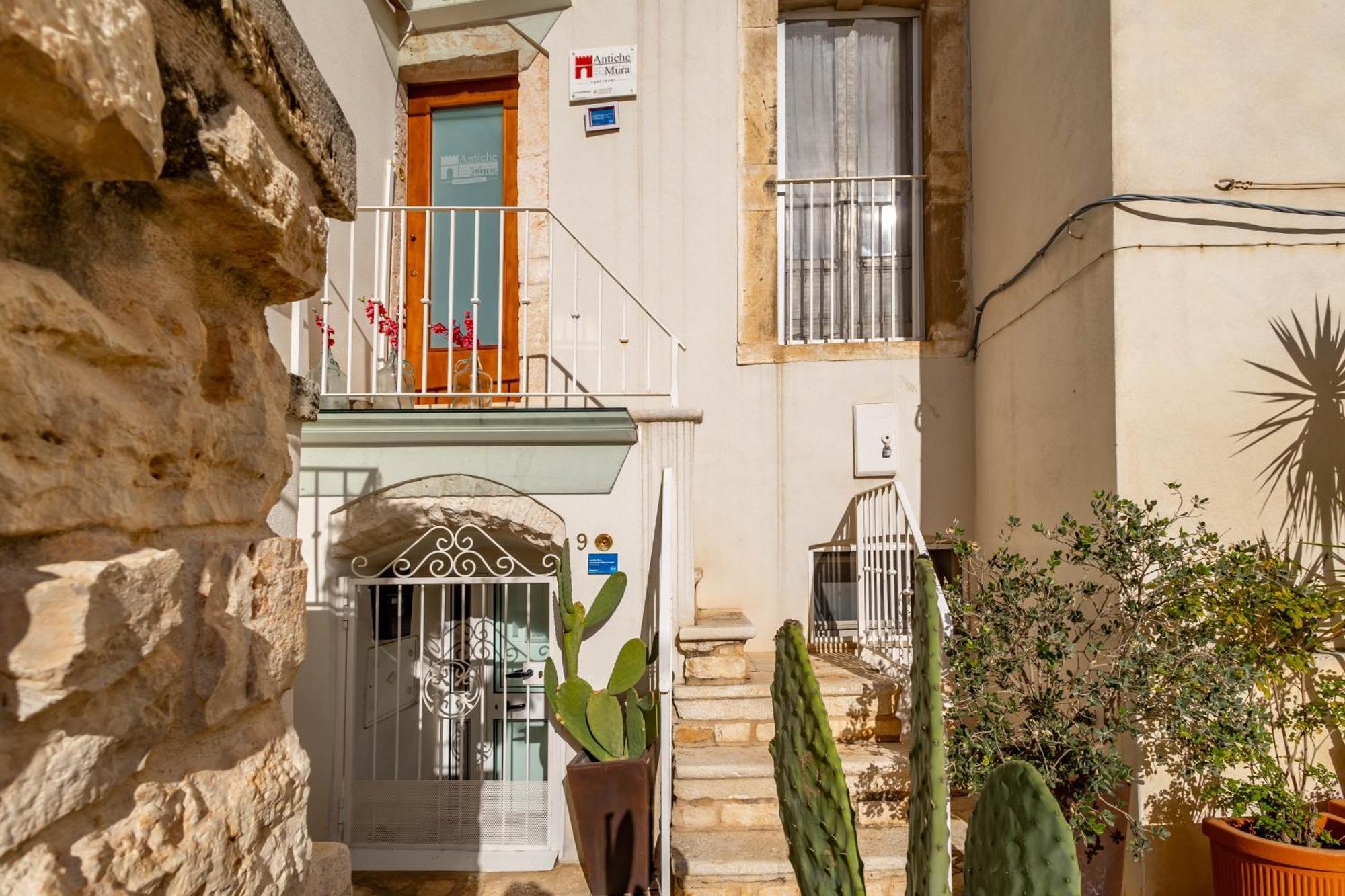 Antiche Mura Apartments"Nido Di Puglia" Monovano Тури Екстериор снимка